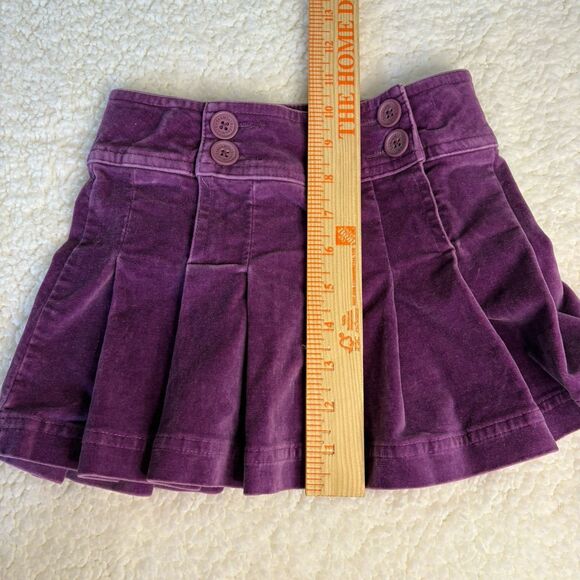 Mini Boden‎ Velvet Pleated Skirt Girls 5-6 Years Purple Cotton Schoolgirl - Picture 6 of 7